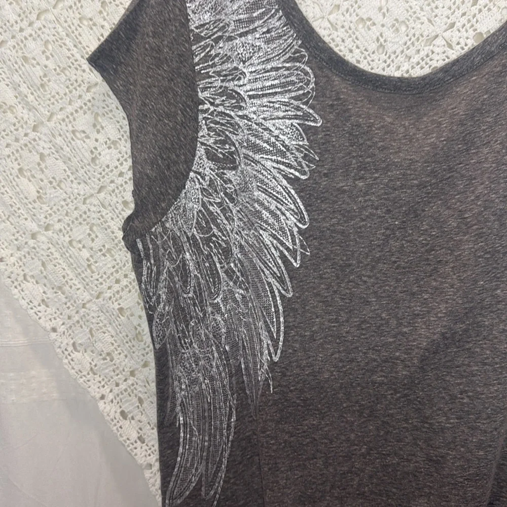 Rock & Republic Charcoal Winged Tee - Picture 6 of 6